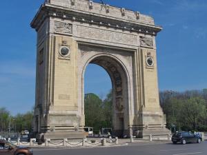 Gabriela Firea: "Sunt mandra ca am reusit redeschiderea Arcului de Triumf  inainte de Ziua Nationala!"