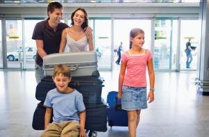 Proceduri mai simple pentru calatoria in strainatate a copiilor minori