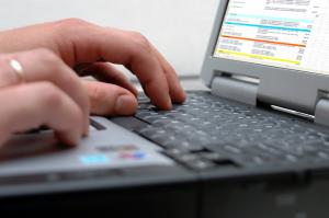 Romania, peste media UE privind internetul de mare viteza