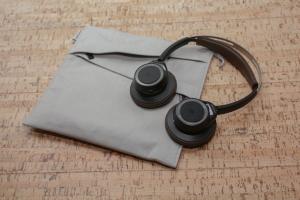 Plantronics prezinta noile casti wireless BackBeat 100