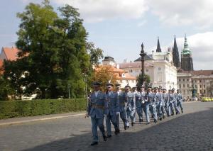 Parada militara la Bucuresti de Ziua Nationala a Romaniei