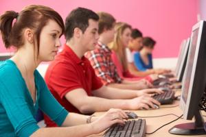 3 companii unde pot face practica studentii de la Politehnica