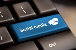 Postarile pe Facebook ne tradeaza starea de spirit