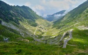 Transfagarasanul, unul dintre cele mai frumoase locuri din tara