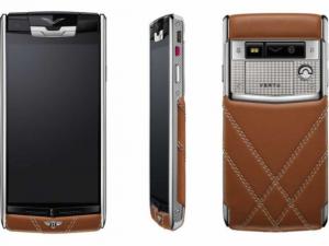 Un telefon cu totul special: Vertu Signature Touch